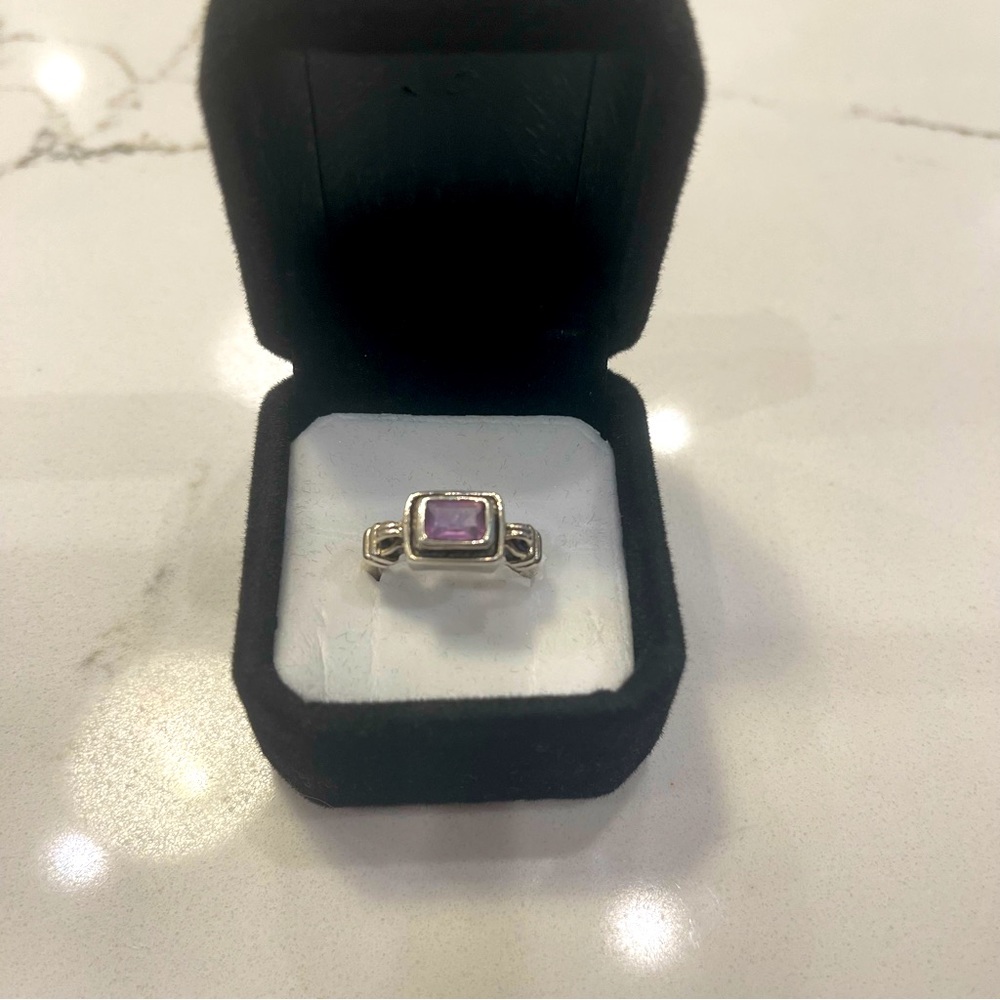 Silpada Ring Amethyst size 7. Excellent condition.